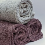 Flauschige Handtücher ganz ohne Weichspüler: So bleiben sie saugfähig und frisch