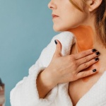 Schilddrüsenwerte einfach verstehen: Was TSH, fT3 und fT4 wirklich über deine Gesundheit verraten