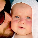 Sanft und sicher durch den Sommer: So schützt du dein Baby vor der Sonne