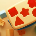Formen spielerisch im Alltag entdecken: Einfache Ideen für zuhause, unterwegs und in der Kita