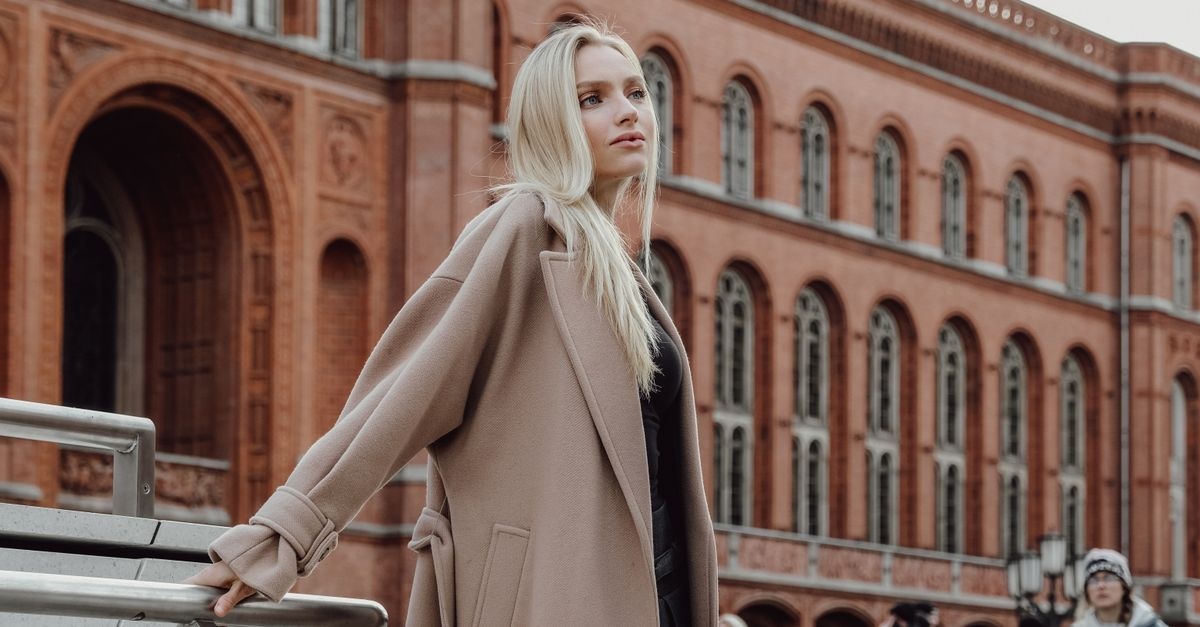 Maxirock stylen: Diese Mäntel machen deinen Look sofort elegant